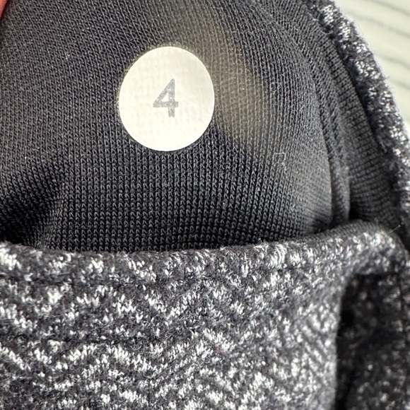 Lululemon Wunder Under Black Gray Herringbone Textured Leggings Size 4 - Picture 6 of 6